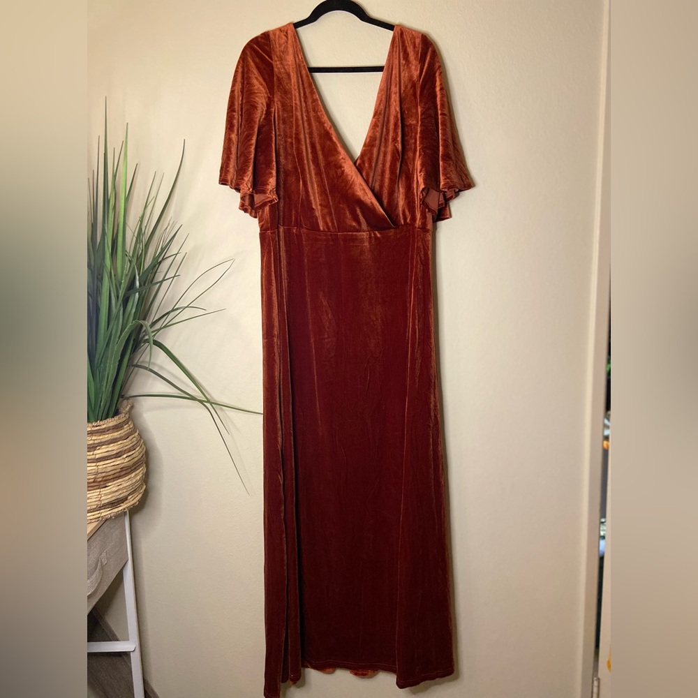 🆕 velvet formal maxi dress
